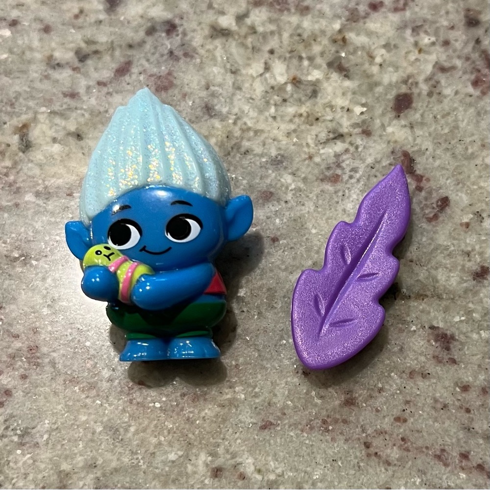 DreamWorks Trolls Band Together Mineez - 
Glitter Rare Biggie